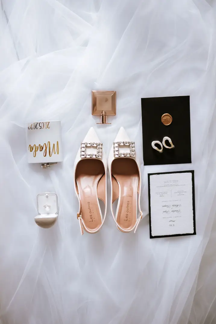 L O R E E S T U D I O